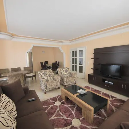 Apartment Kurt Safir *
