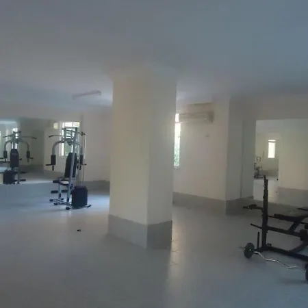 Apartment Kurt Safir